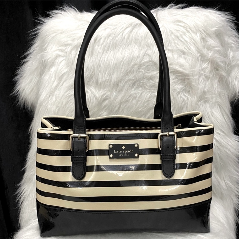 Kate Spade LIKE NEW Carlisle Street Bag